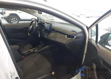 2022 Toyota Corolla Le z USA, uszkodzony, nr VIN 5YFEPMAE4NP287147